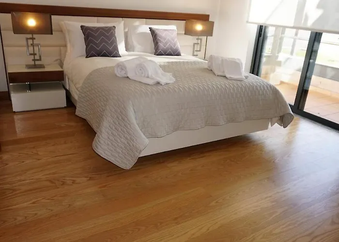 Apartment Luxury 3 Bedroom, 3 Ensuits, Private Pool, Vale Do Lobo *
