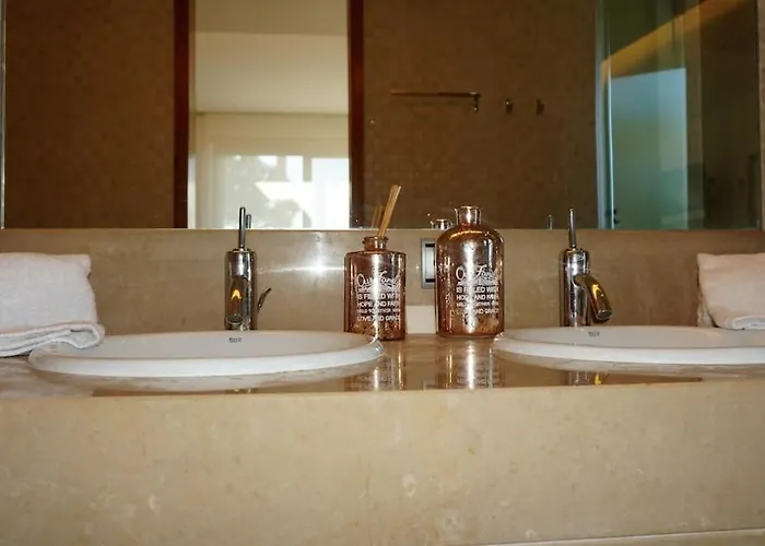 Luxury 3 Bedroom, 3 Ensuits, Private Pool, Vale Do Lobo Apartment